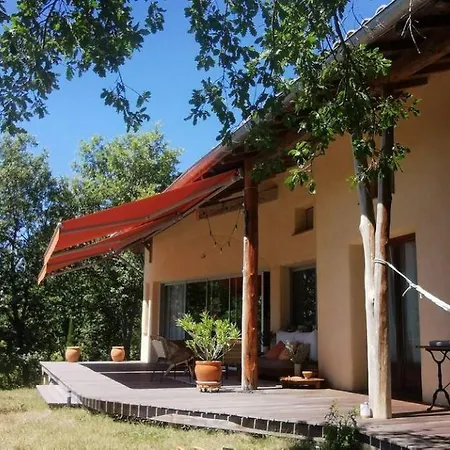 Bed & Breakfast Confortable A La Campagne